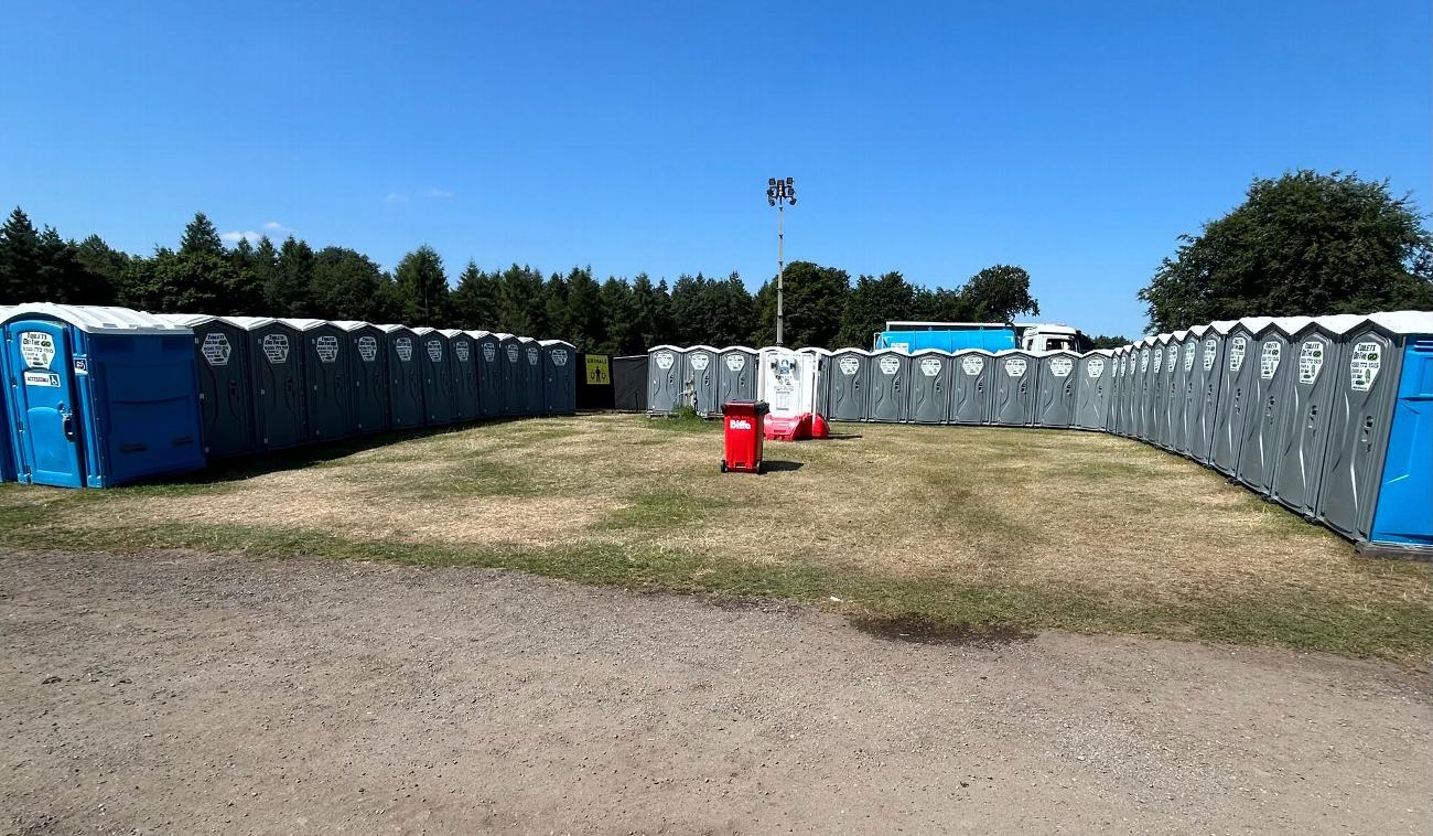 Portable Toilet Loo Hire Events and site rental Book Online gallery image 22